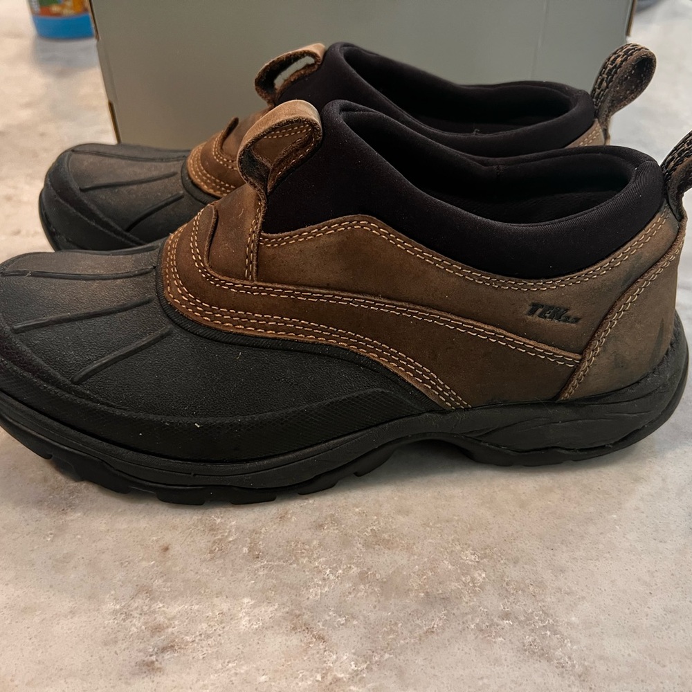 LL Bean Men's Black and Brown Slip-On Ankle Boots 8.5Med